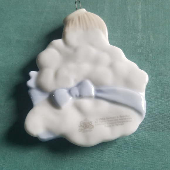 Rare Precious Moments Baby Angel on Cloud Christmas Ornament Ex Cond 3" x 2.5" - Picture 5 of 6